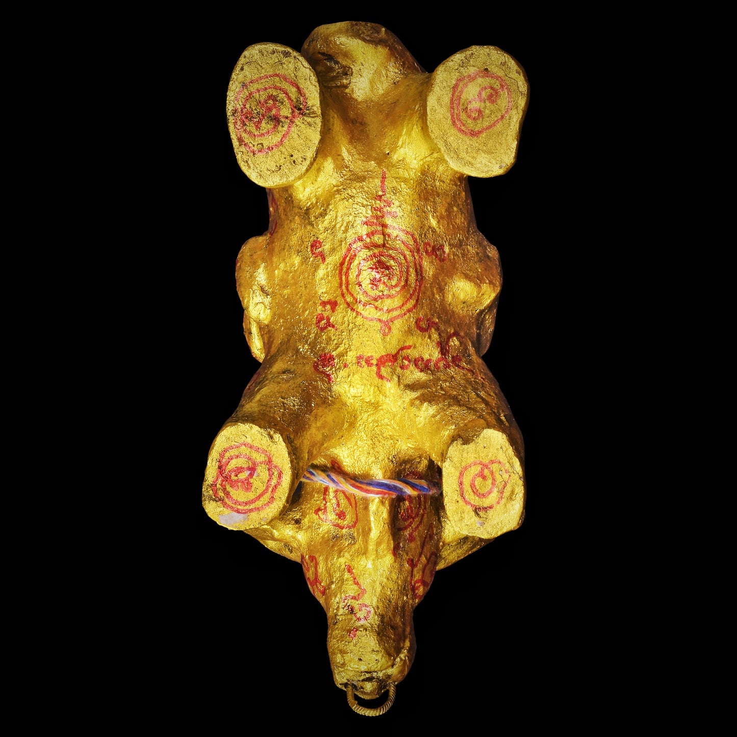 阿赞萨维特 · 古曼骑牛