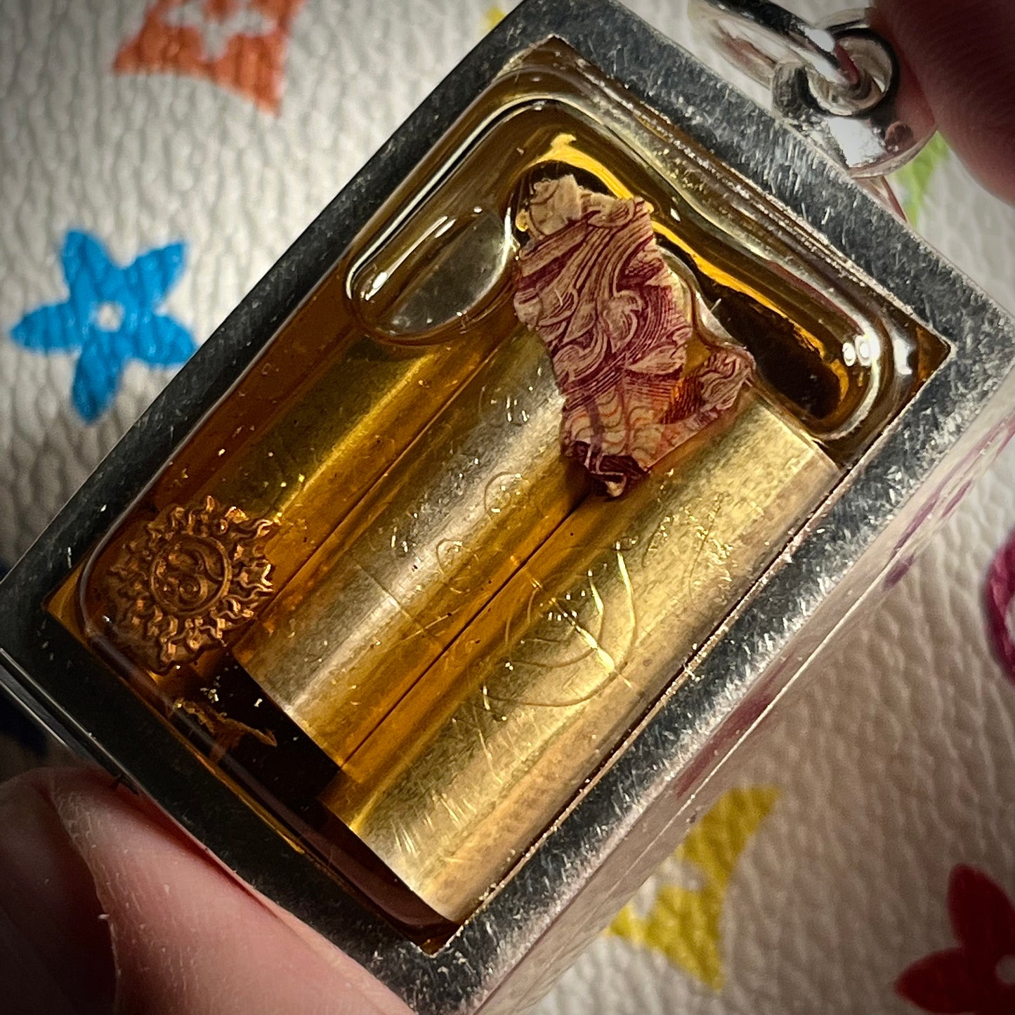 阿赞奥 · 咩鳃通宾灵·ปั่นเหน่งแม่สันทอง