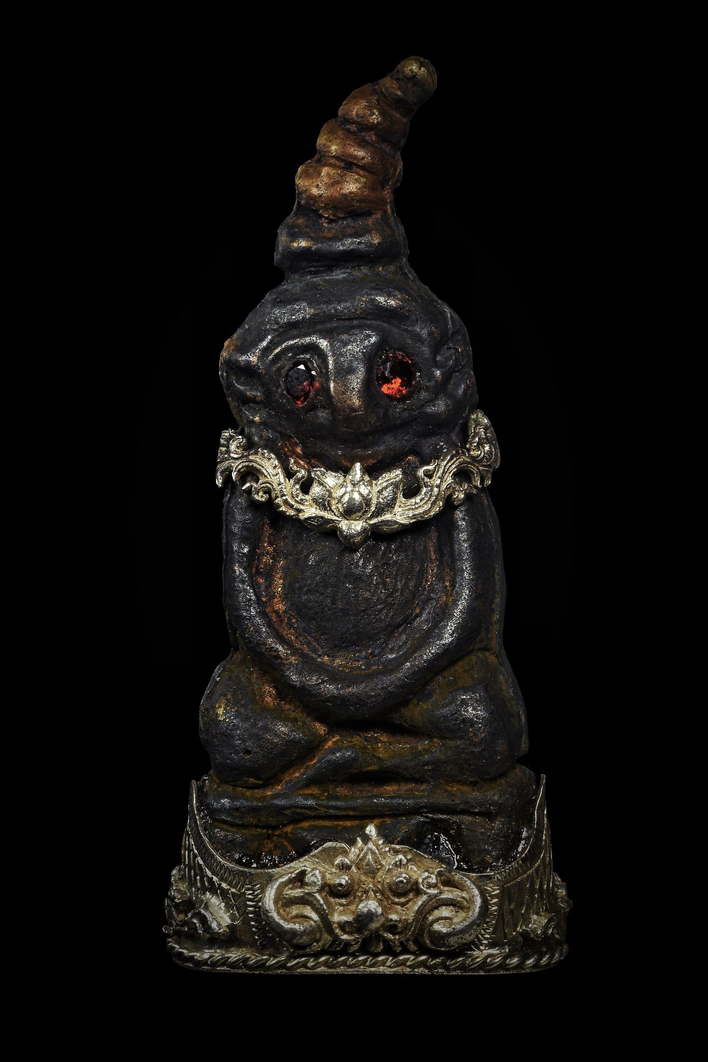 阿赞乌伊颂&阿赞纳霖 · 猫头鹰婴王