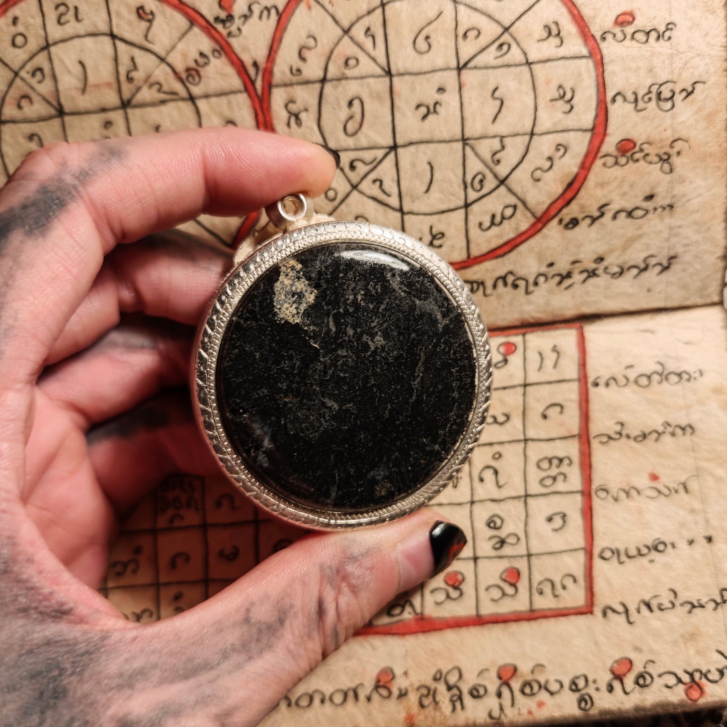 阿赞舍（虎）· 阴灵圣物·孕魂银龛