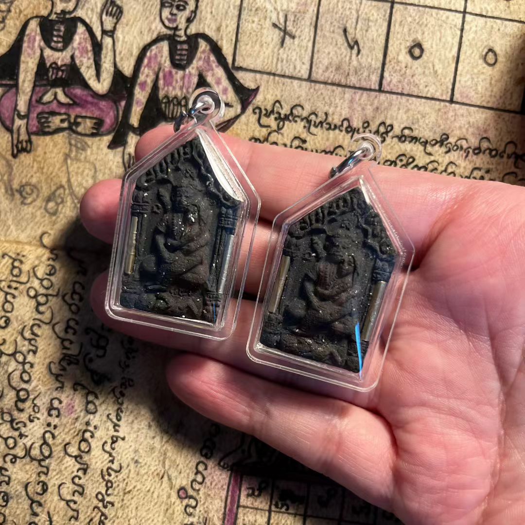 阿赞舍（虎）· 黑巫鬼王坤平（一代）