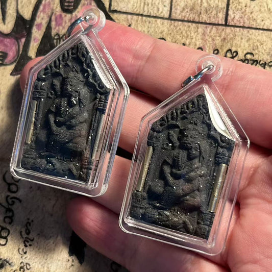 阿赞舍（虎）· 黑巫鬼王坤平（一代）