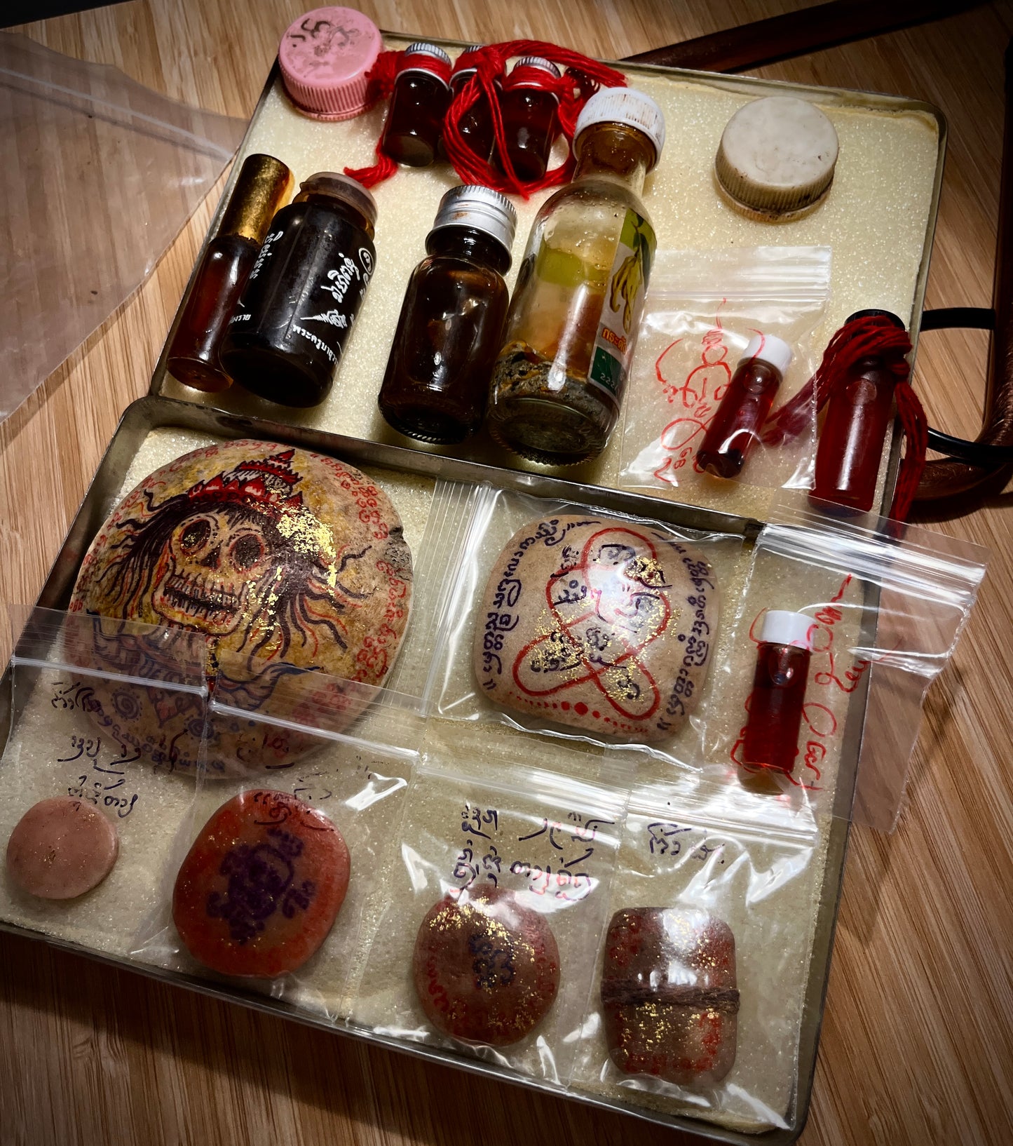 阿赞jakkrit · 双婴灵油（独立灵）