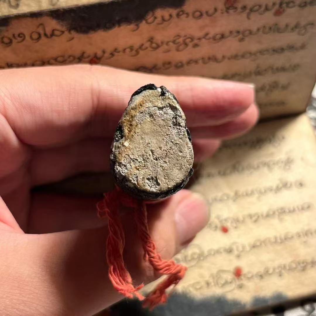 阿赞舍（虎）· 骨灵童子