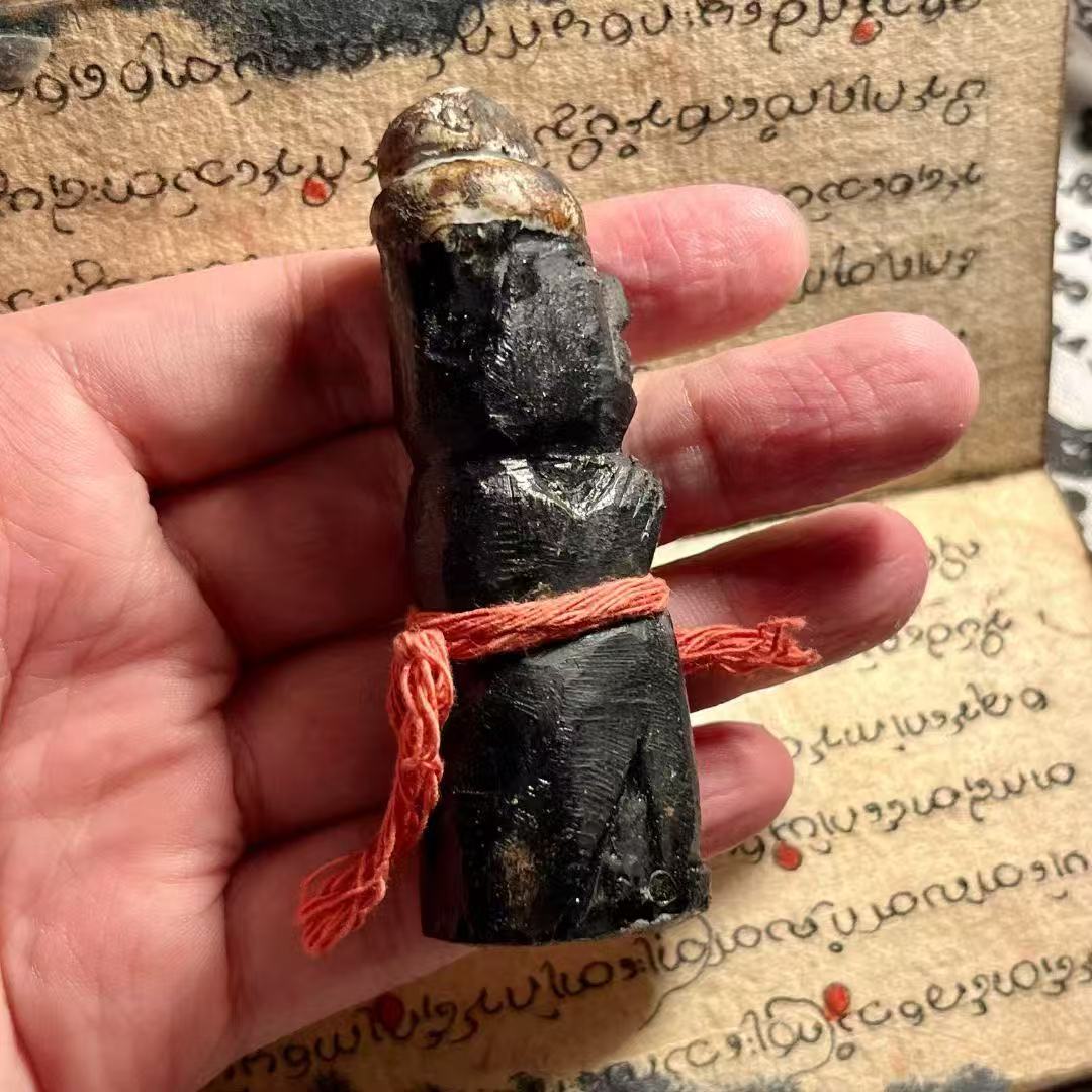 阿赞舍（虎）· 骨灵童子