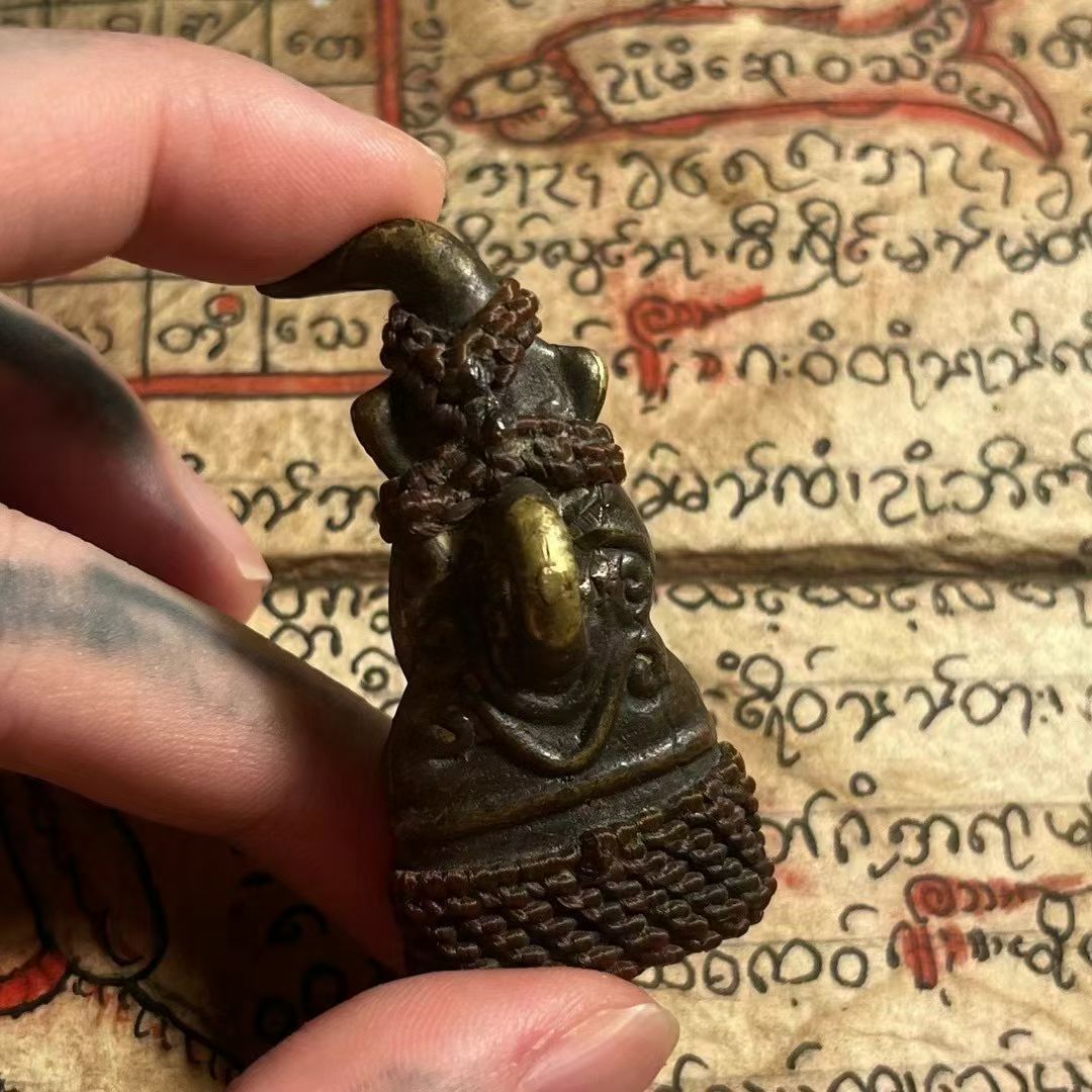 阿赞翁阿 · 觉醒拍婴