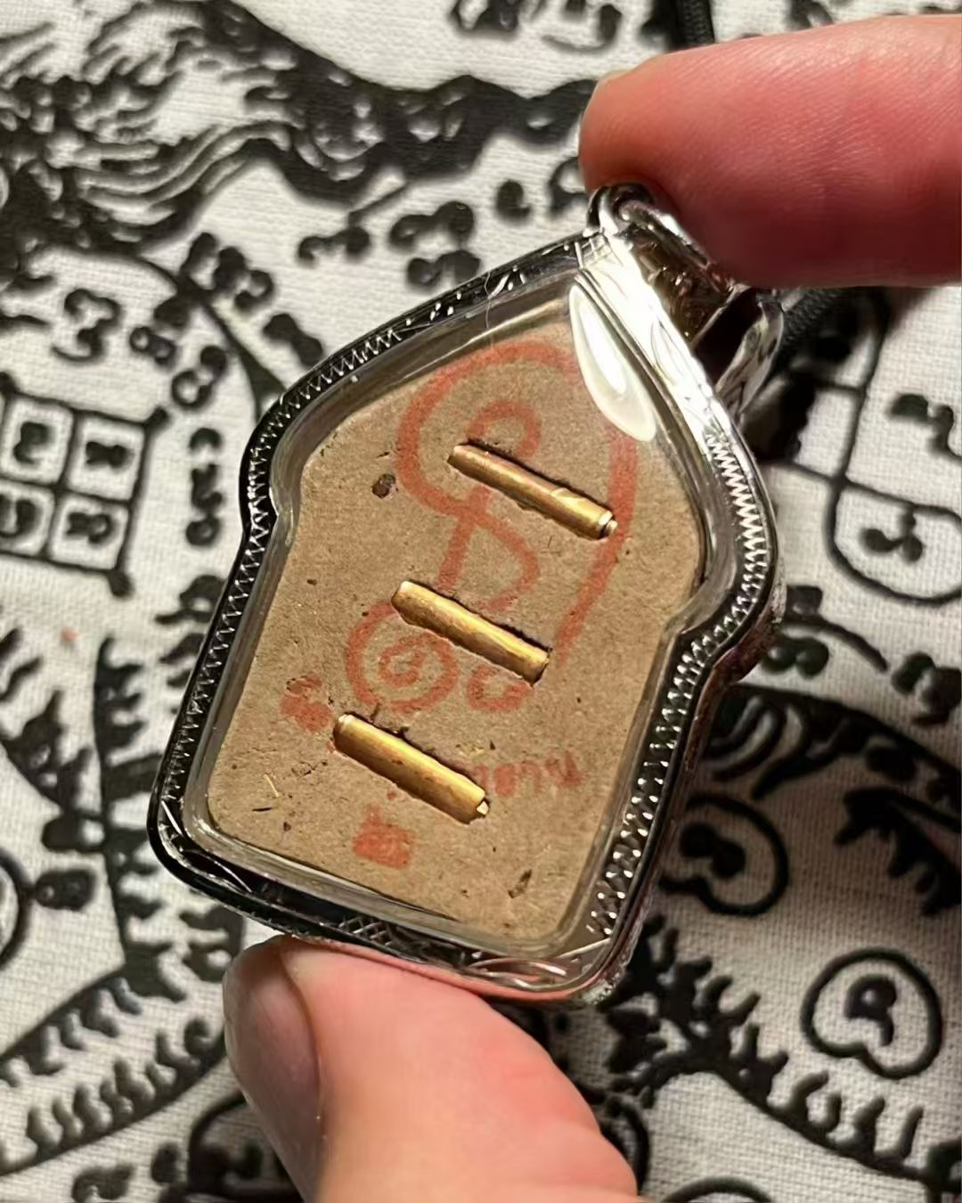 龙婆赞喜/阿赞北（bes）· 鸿派70灵坤平（瓦博猜）➕ 红鸡人缘油