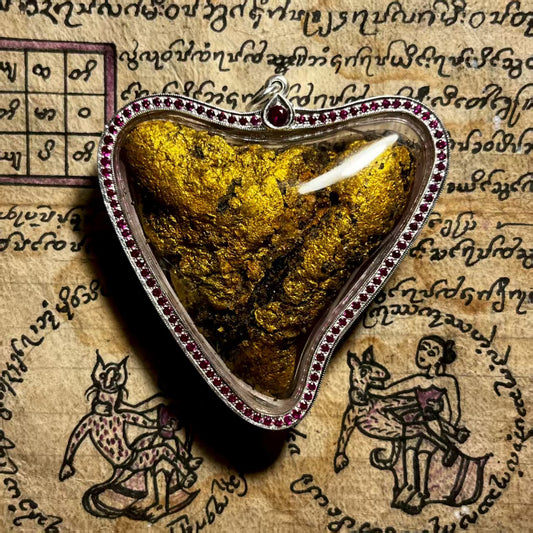 阿赞舍（虎）·「老挝缢亡少女灵体套装」