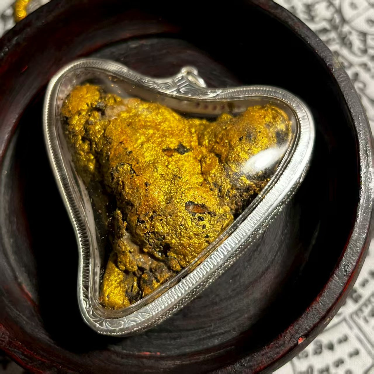 阿赞舍（虎）·「老挝缢亡少女灵体套装」