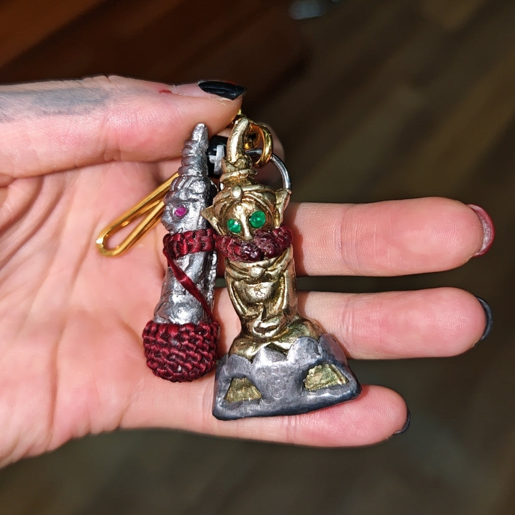 阿赞萨尼通 · 血泣แดงเลือด