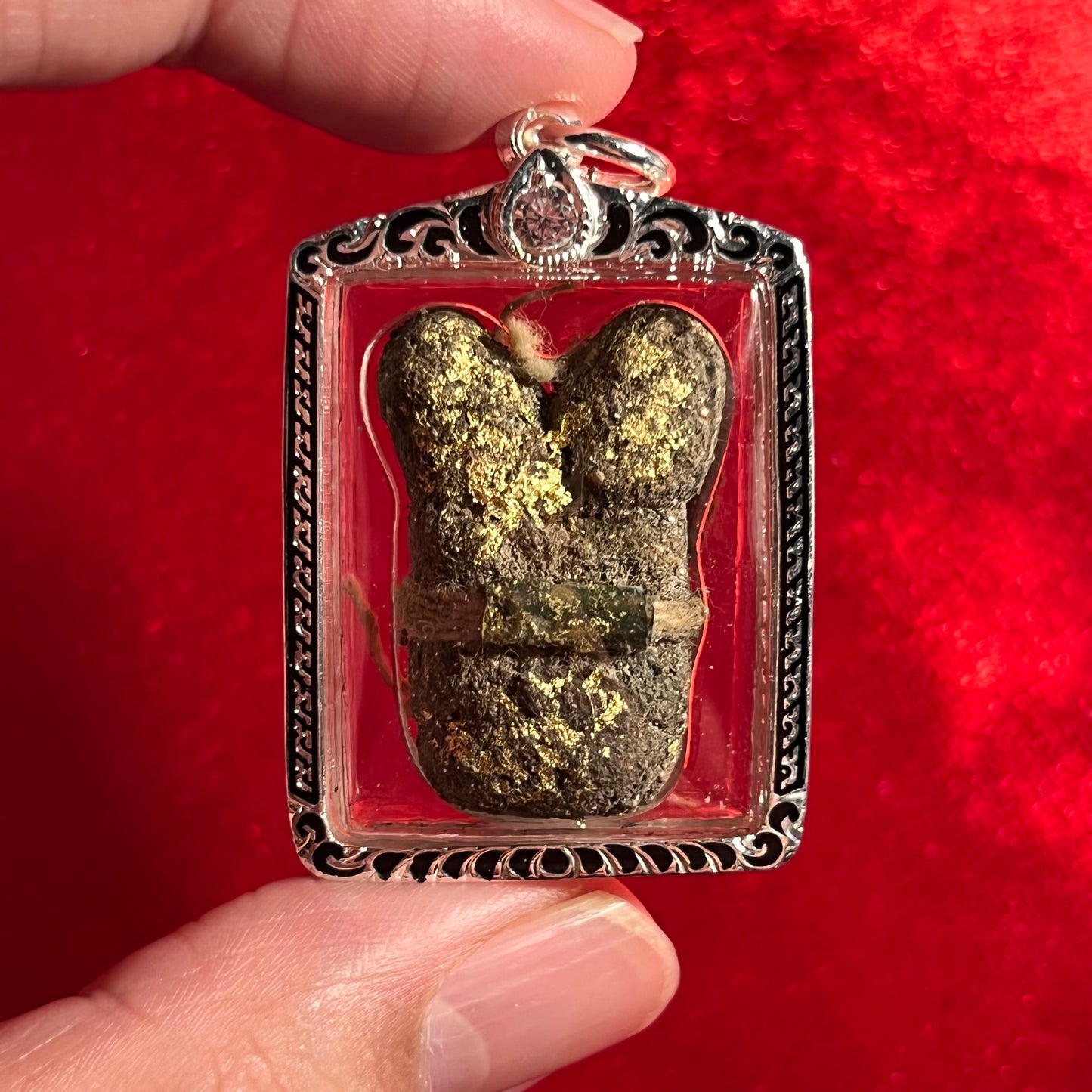 阿赞并 · 纯金塔固燕通（蜂蜡）