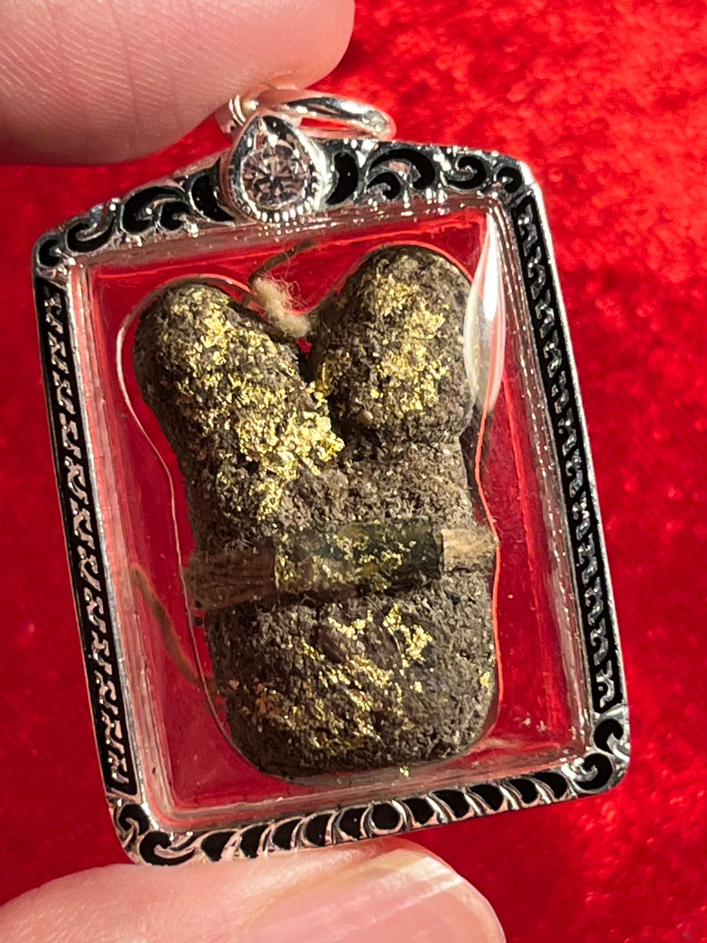 阿赞并 · 纯金塔固燕通（蜂蜡）