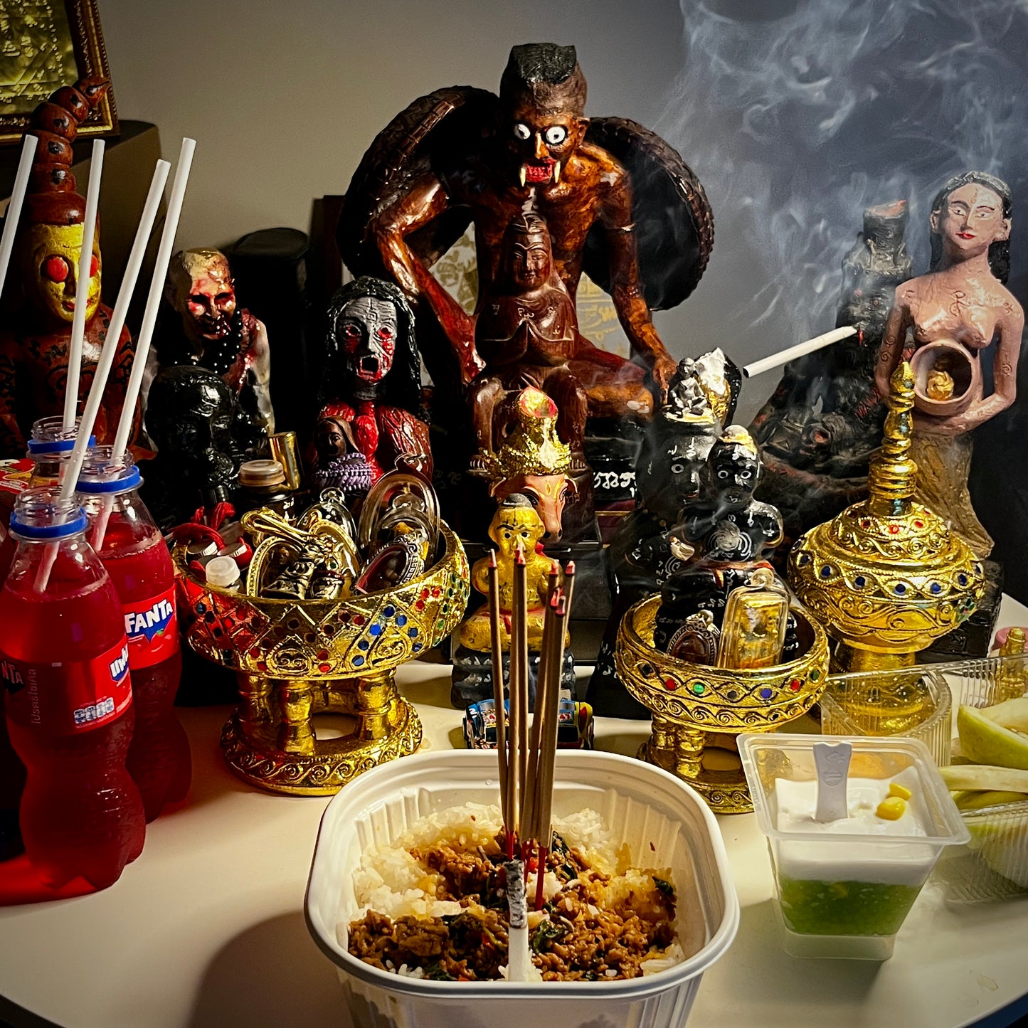 阿赞舍（虎）· 咩帕莱·布恩（供奉立尊）