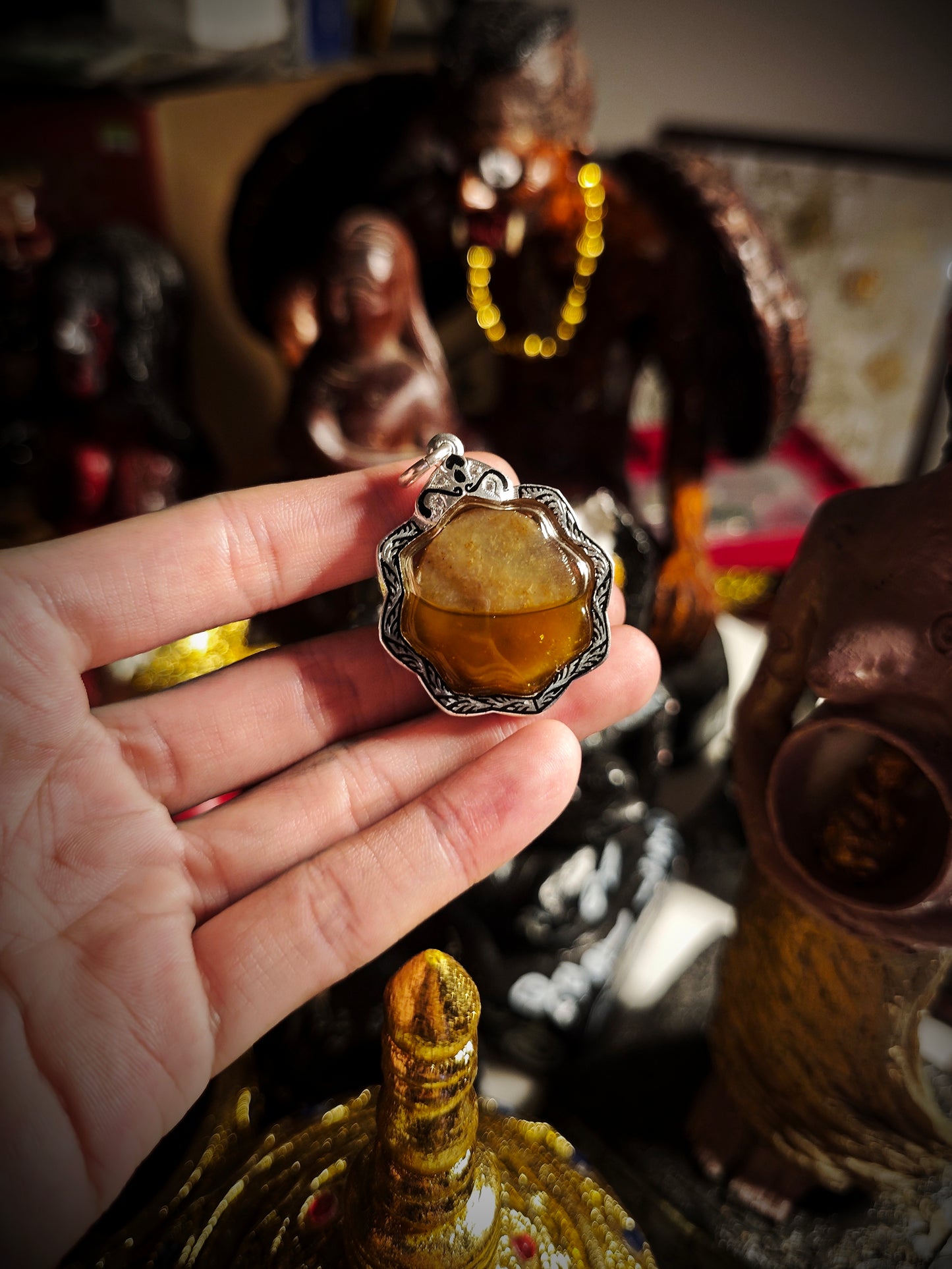 阿赞Jakkrit · 少女宾灵ฟ้าใส（独立灵）