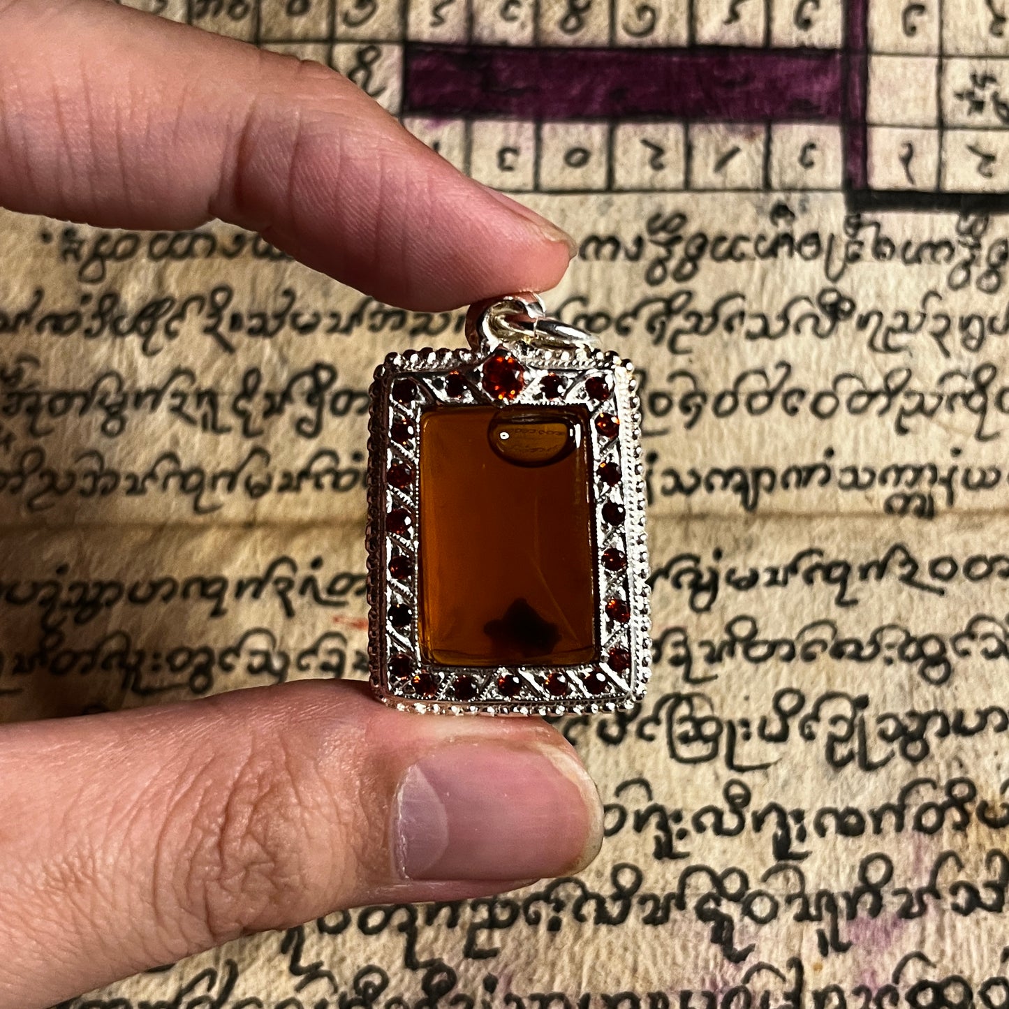 阿赞jakkrit · 双婴灵油（独立灵）