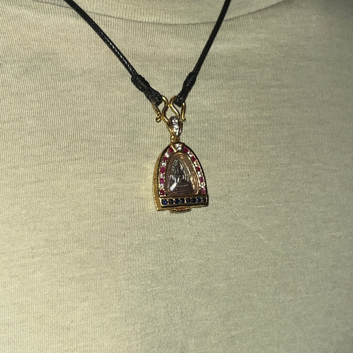 彭世洛 wat Yai (大佛寺) - 金娜拉成功佛 圣铜