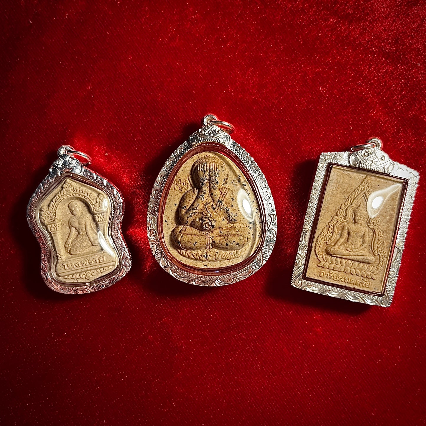 阿赞wala · 一家三口必打