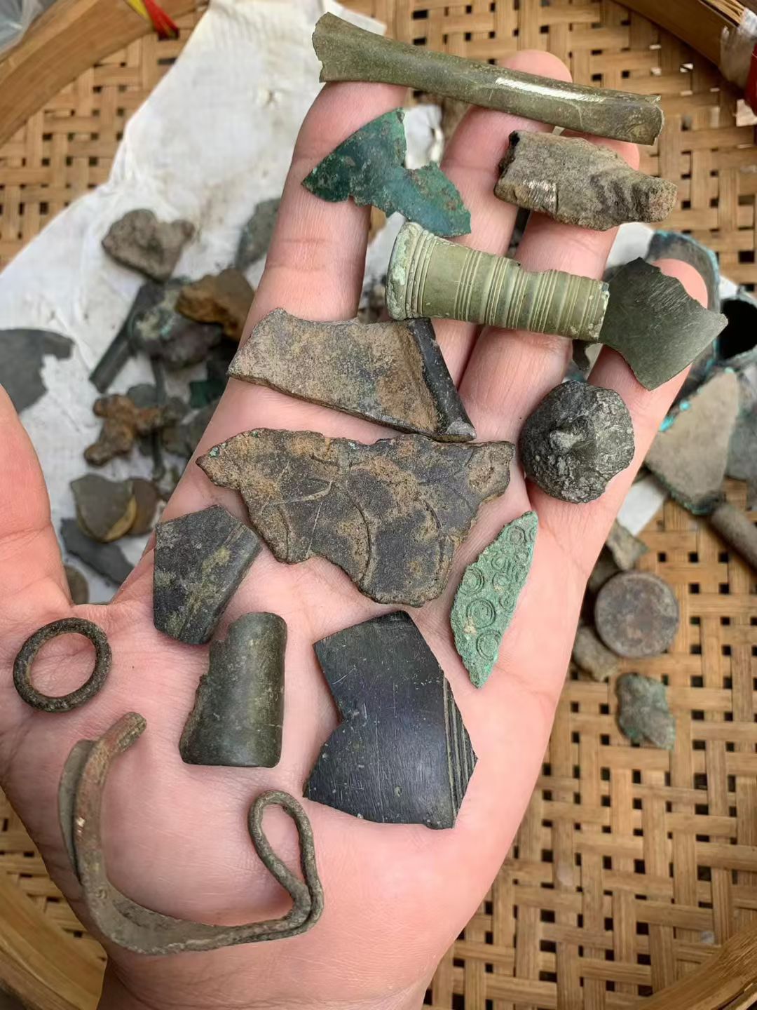 阿赞乌伊颂&阿赞纳霖 · 猫头鹰婴王