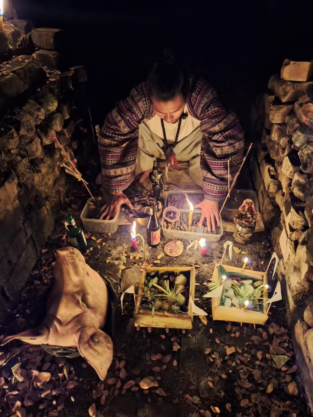 阿赞乌伊颂&阿赞纳霖 · 猫头鹰婴王