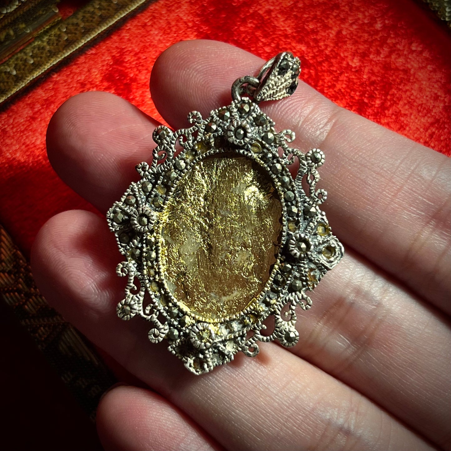 阿赞并 · 雨河女灵(พรายแม่น้ำฝน)