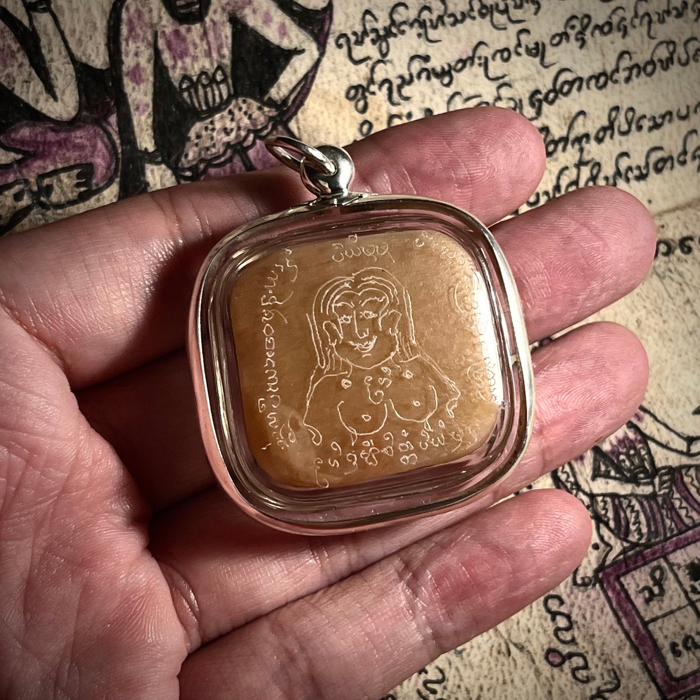 阿赞Jakkrit · 泪痕怨咒(มิก)