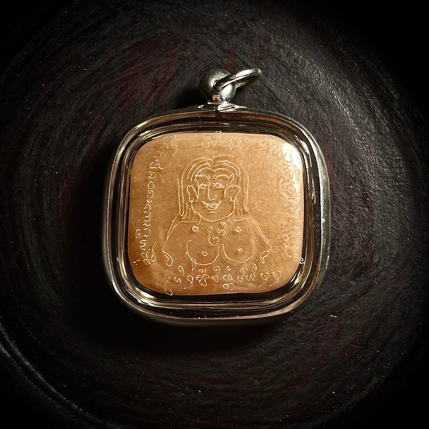 阿赞Jakkrit · 泪痕怨咒(มิก)