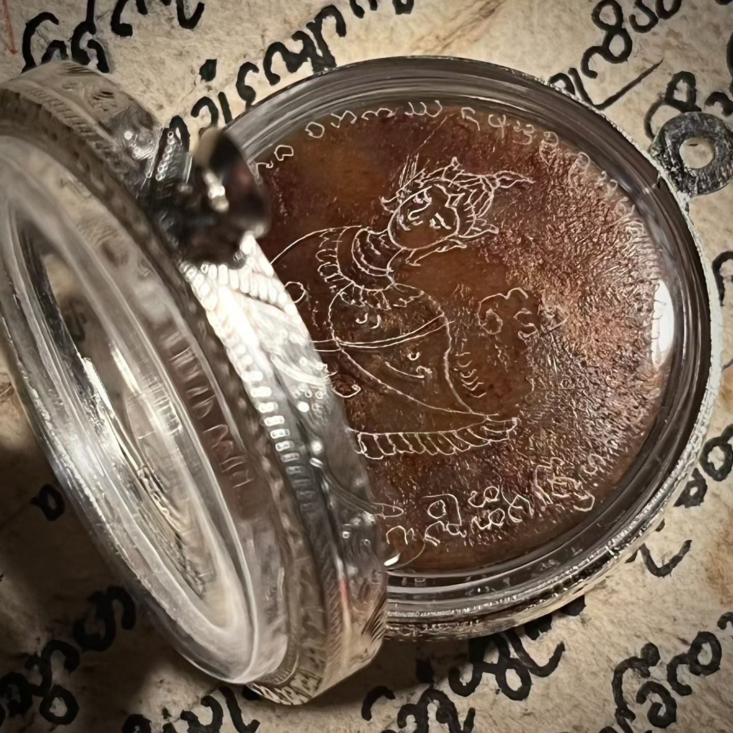 阿赞Jakkrit · 帕桑通幽魂