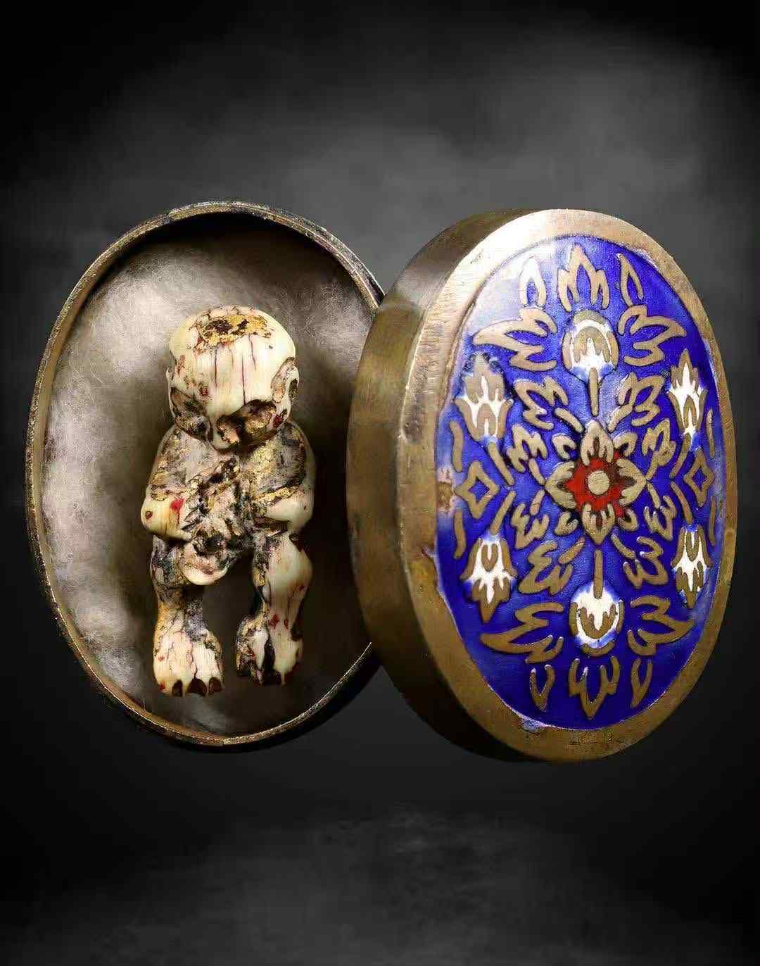 古兰纳 · 吸脐古曼