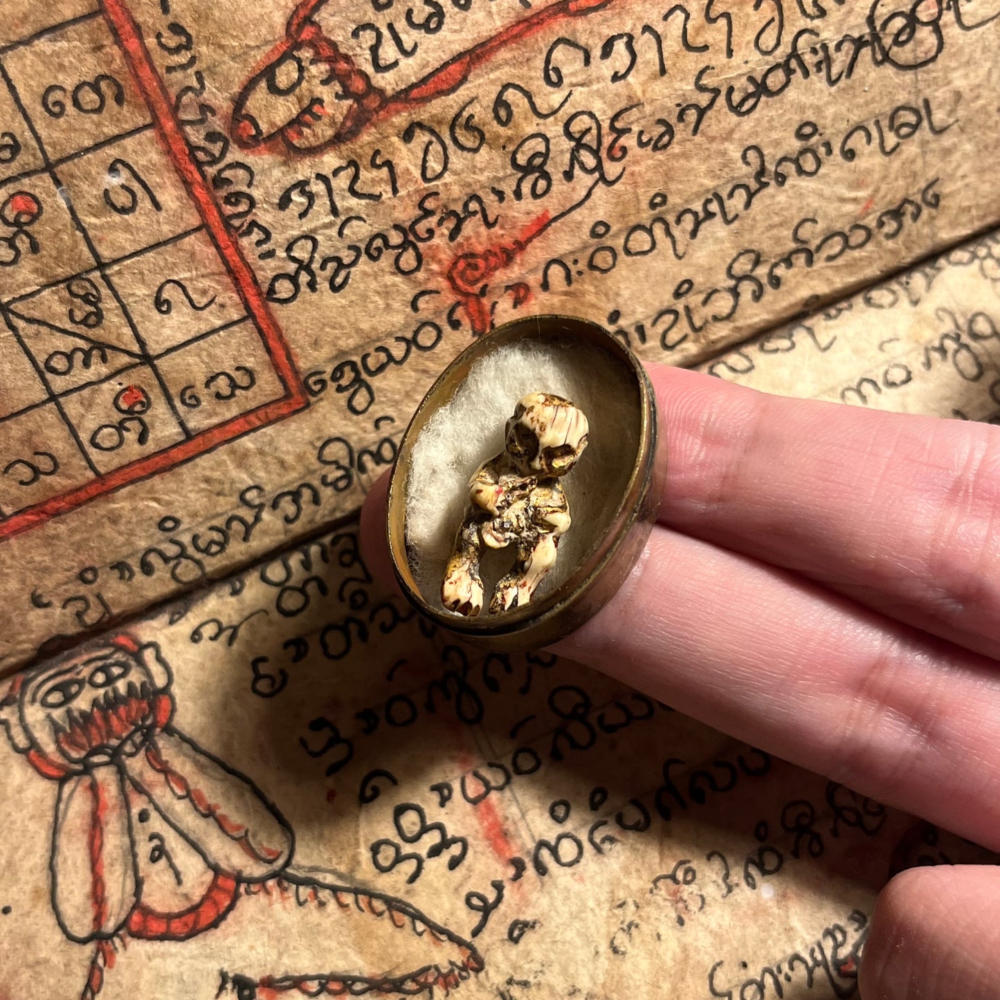 古兰纳 · 吸脐古曼