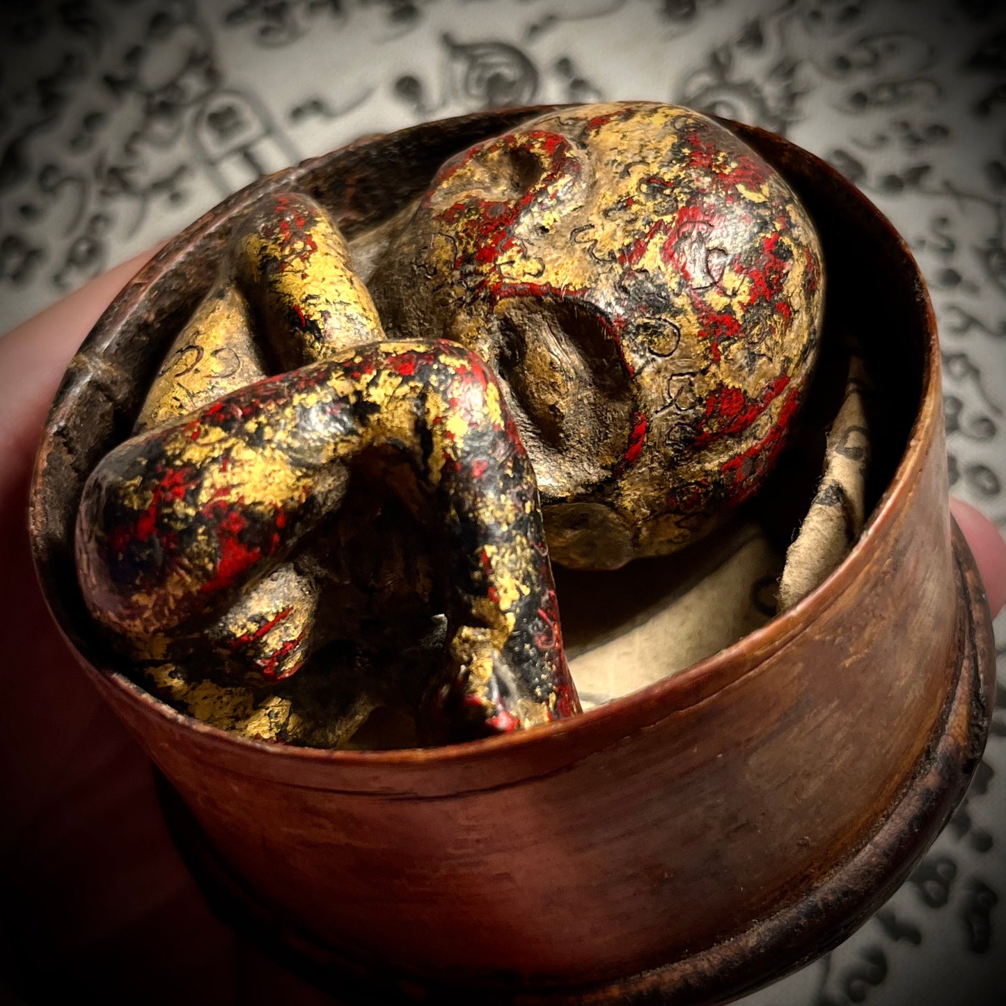 古兰纳 · 孕骨巫童