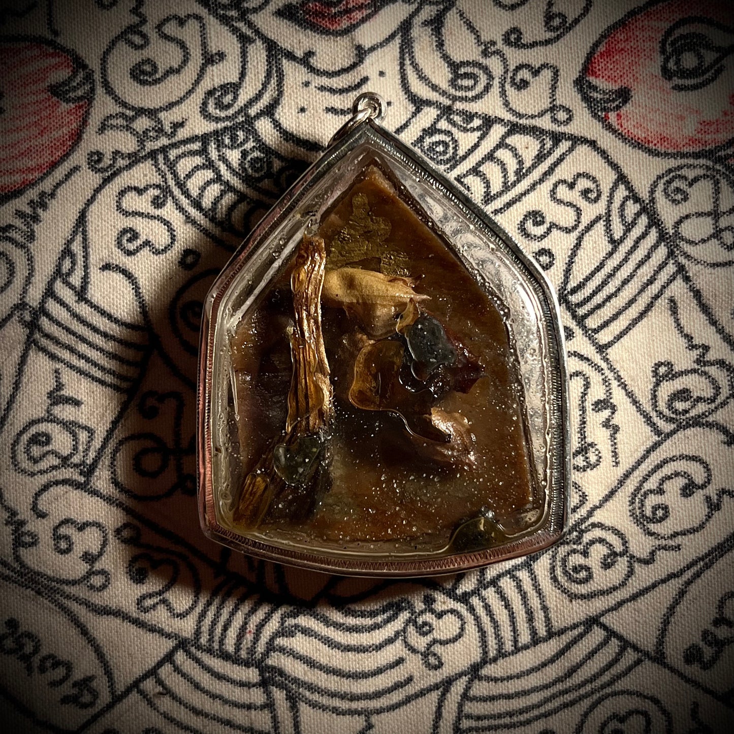 阿赞宋玉 · 咩帕莱 ผีตายท้องกลม