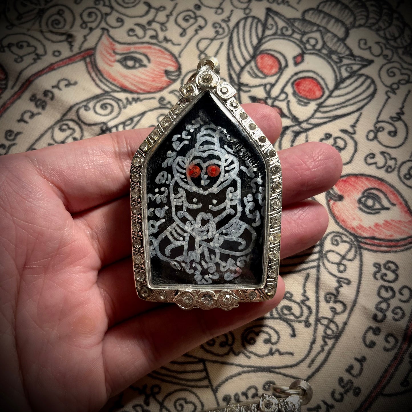 阿赞萨维特 · 拍罂宾灵