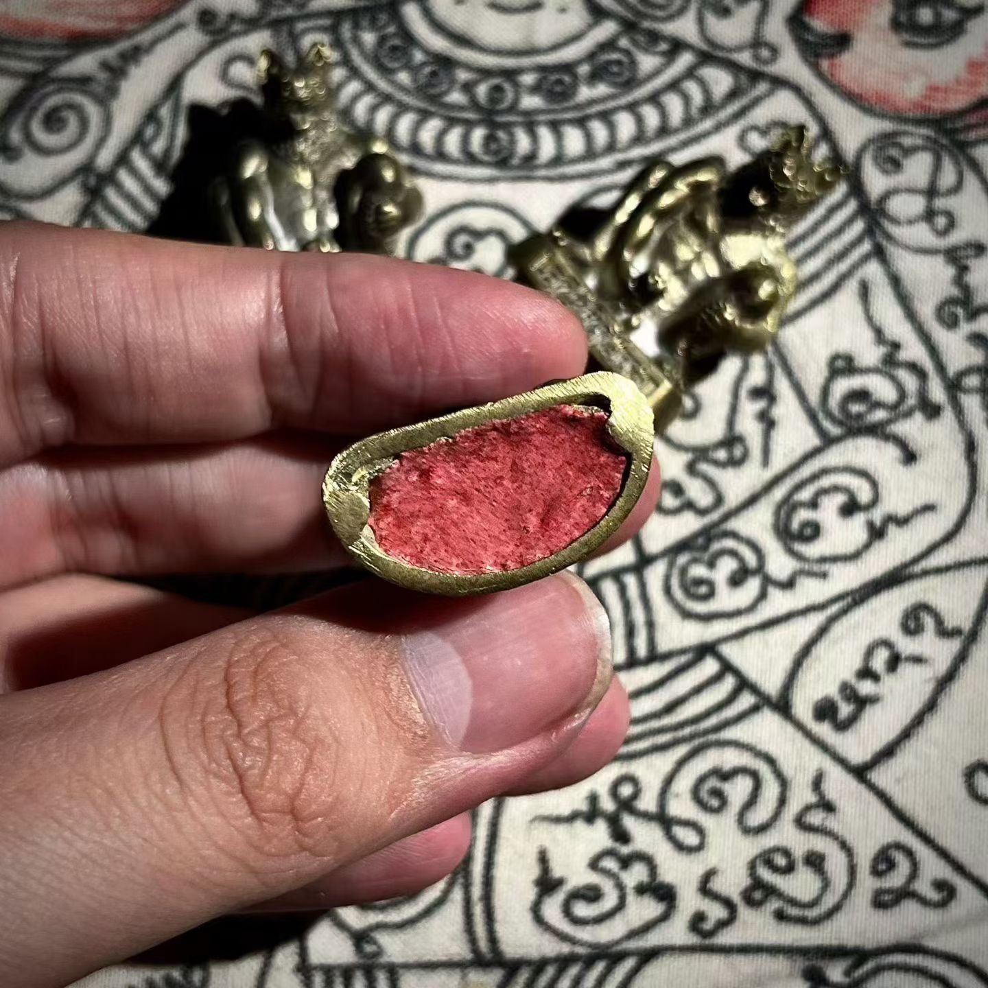 阿赞翁阿 · 狗面大师