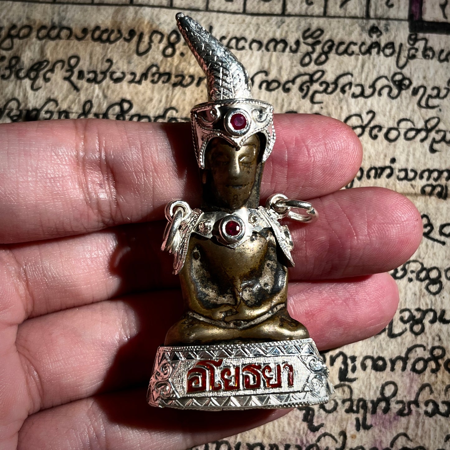 古阿瑜陀耶Phor Ngang (右弯发髻)