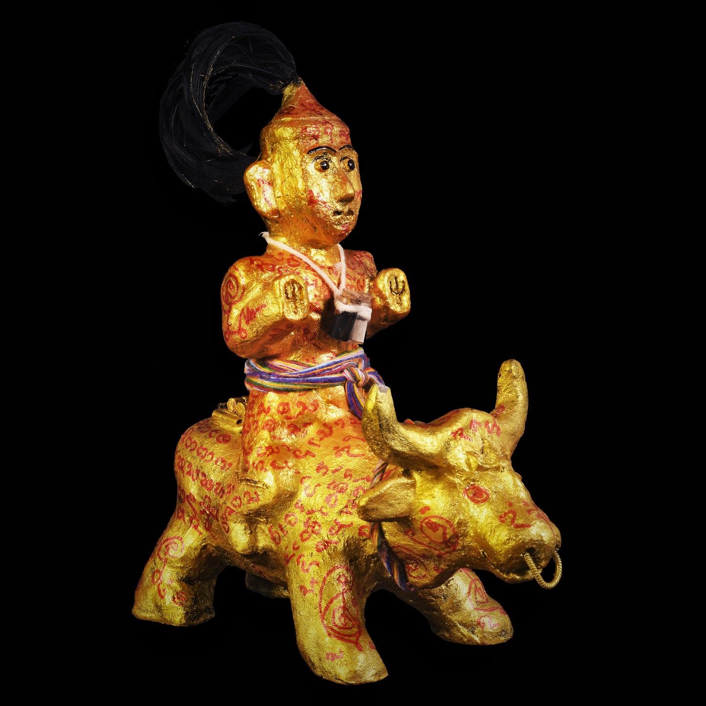 阿赞萨维特 · 古曼骑牛