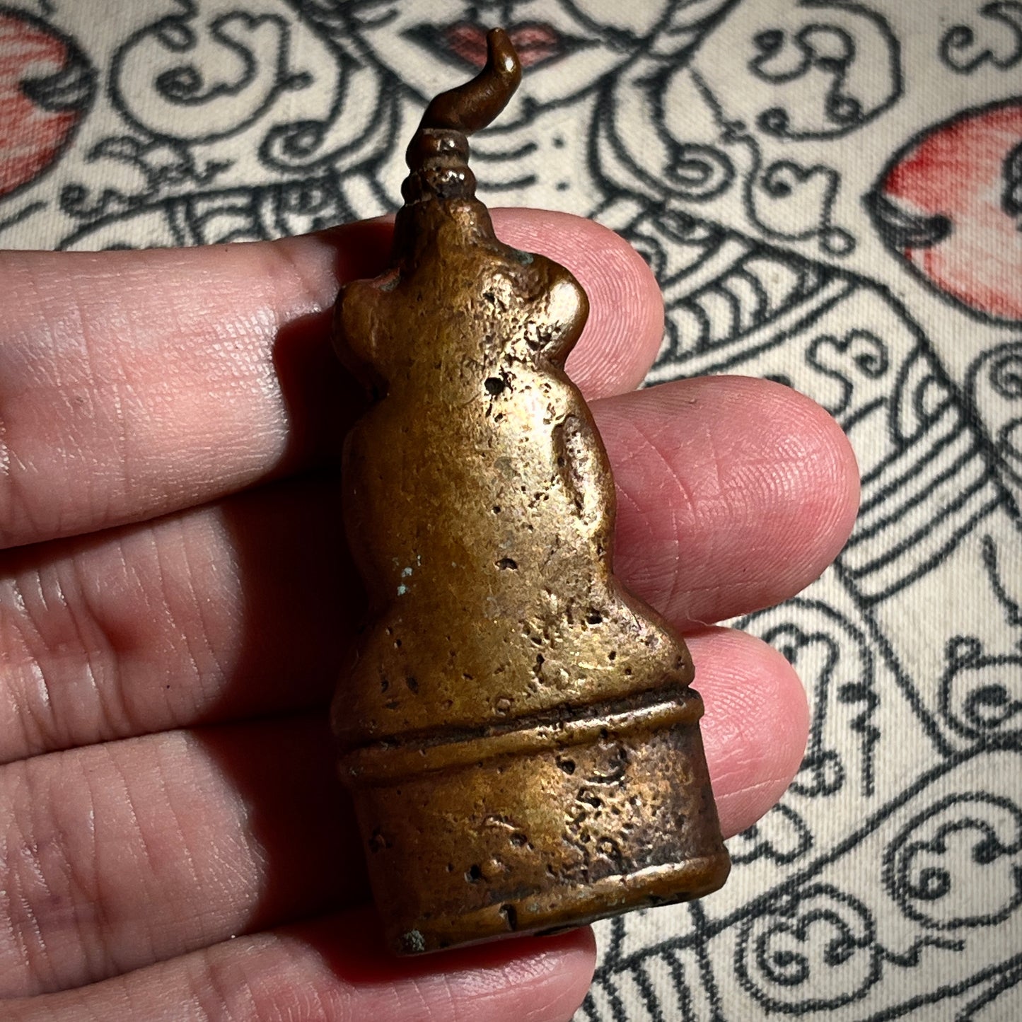 古高棉 · 心感拍婴 (发髻右弯)