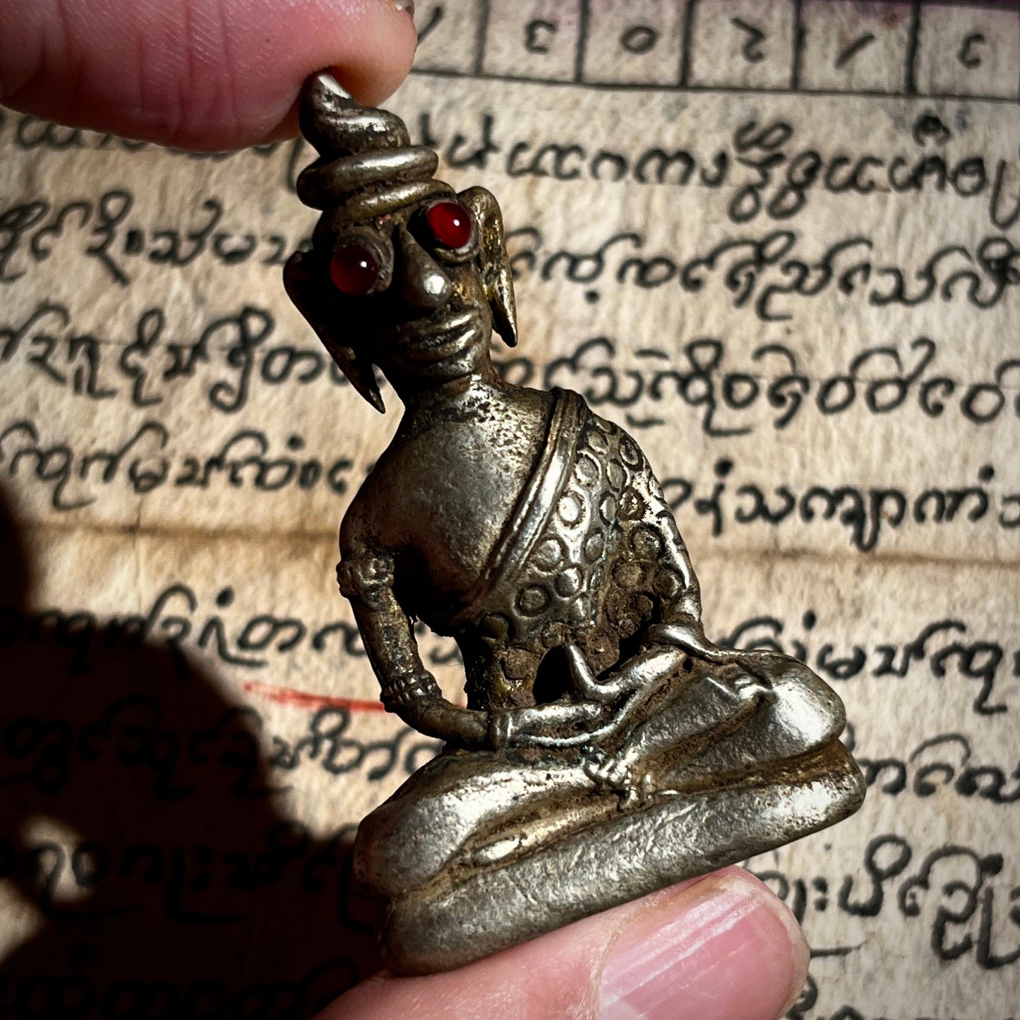 红眼柬埔寨拍婴 (印支仙人)
